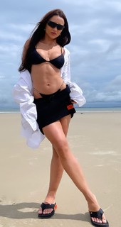 Rafa Kalimann feet photo thumbnail