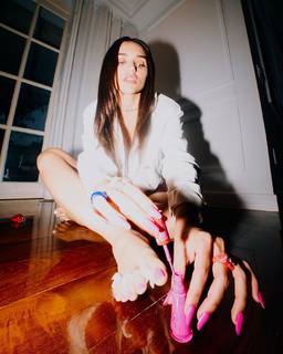 Rafa Kalimann feet photo thumbnail