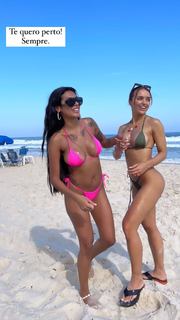 Rafa Kalimann feet photo thumbnail