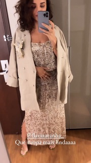 Rafa Kalimann feet photo thumbnail