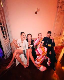 Rafa Kalimann feet photo thumbnail