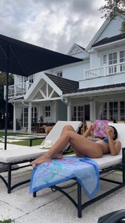 Rafa Kalimann feet photo thumbnail