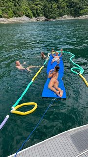 Rafa Kalimann feet photo thumbnail