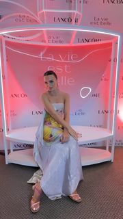 Rafa Kalimann feet photo thumbnail