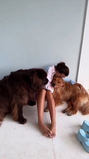 Rafa Kalimann feet photo thumbnail