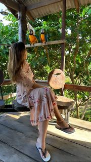 Rafa Kalimann feet photo thumbnail