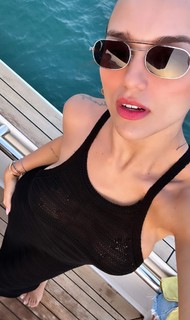 Rafa Kalimann feet photo thumbnail