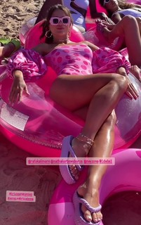 Rafa Kalimann feet photo thumbnail