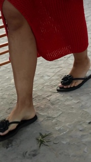 Rafa Kalimann feet photo thumbnail