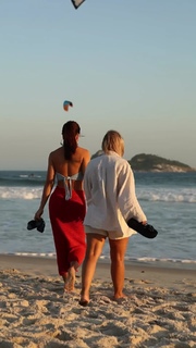 Rafa Kalimann feet photo thumbnail