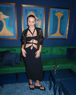 Rafa Kalimann feet photo thumbnail