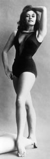 Raffaella Carrà feet photo 3