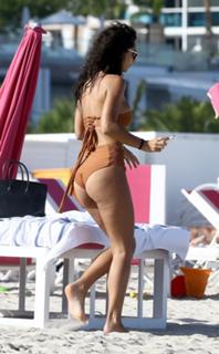 Raffaella Modugno feet photo 11