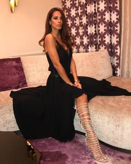 Raffaella Modugno feet photo 3