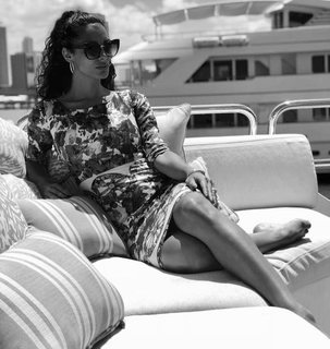 Raffaella Modugno feet photo 5