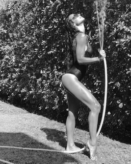 Raffaella Modugno feet photo 20