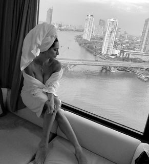 Raffaella Modugno feet photo 8