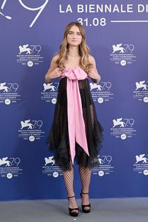 Raffey Cassidy feet photo 11