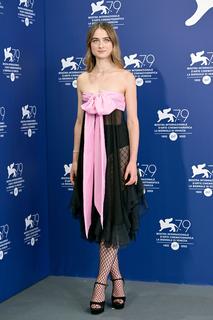 Raffey Cassidy feet photo 10