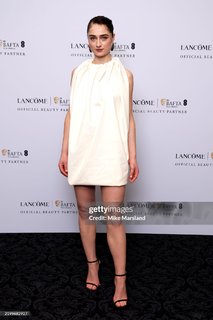 Raffey Cassidy feet photo 14