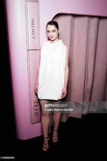 Raffey Cassidy feet photo 13