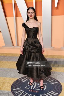 Raffey Cassidy feet photo 5