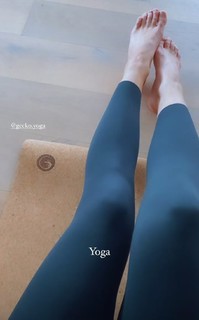 Ragga Ragnars feet photo thumbnail