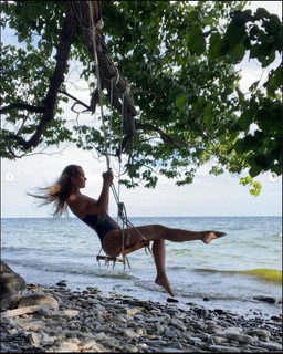 Ragga Ragnars feet photo thumbnail