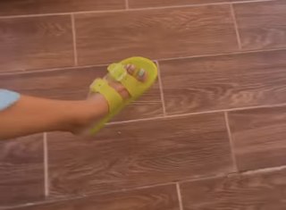 Raghda Taleen feet photo thumbnail