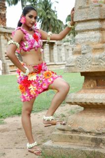 Ragini Dwivedi feet photo 14