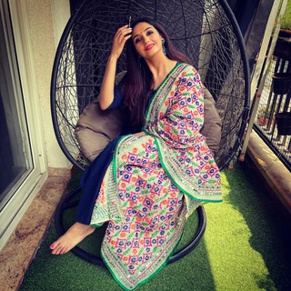Ragini Dwivedi feet photo 1
