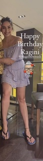 Ragini Dwivedi feet photo 9