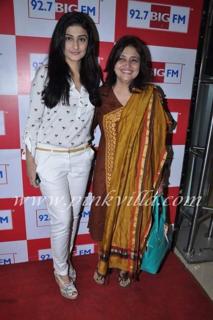 Ragini Khanna feet photo 5