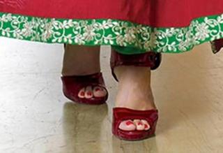 Ragini Khanna feet photo 7