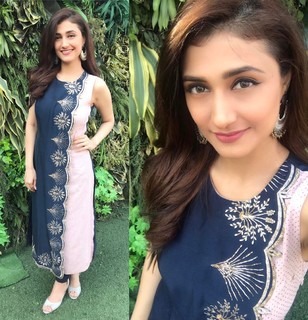 Ragini Khanna feet photo 9