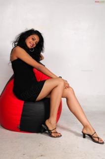 Rahul Preet Singh feet photo 3