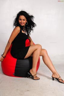 Rahul Preet Singh feet photo 18