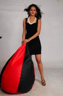 Rahul Preet Singh feet photo 4
