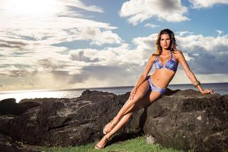 Raica Oliveira feet photo 3