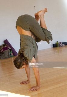 Rainbeau Mars feet photo 11