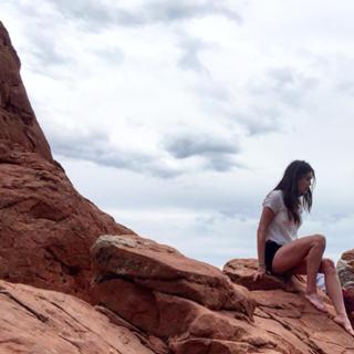 Rainey Qualley feet photo thumbnail