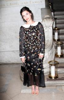 Rainey Qualley feet photo thumbnail