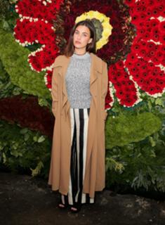 Rainey Qualley feet photo thumbnail