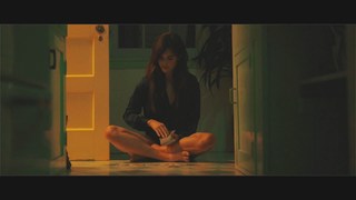 Rainey Qualley feet photo thumbnail