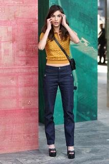 Rainey Qualley feet photo thumbnail