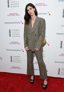 Rainey Qualley feet photo thumbnail