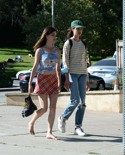 Rainey Qualley feet photo thumbnail