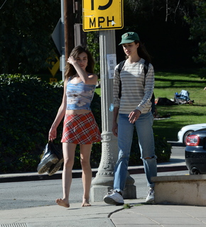 Rainey Qualley feet photo thumbnail