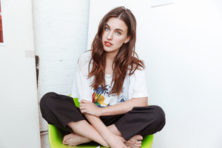 Rainey Qualley feet photo thumbnail
