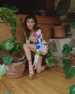 Rainey Qualley feet photo thumbnail